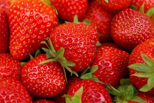 strawberry-benefits-prolon